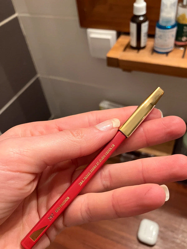 Crayon lèvre l’Oréal