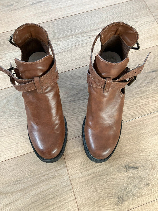 Bottines à talons marrons