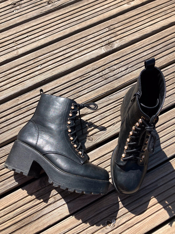 Bottines noires courtes