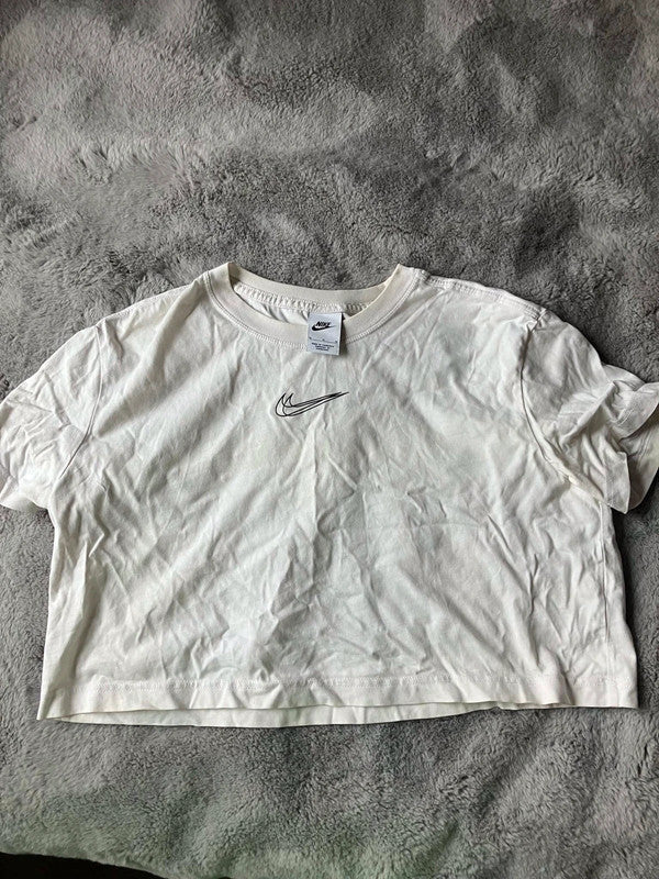 T-shirt nike